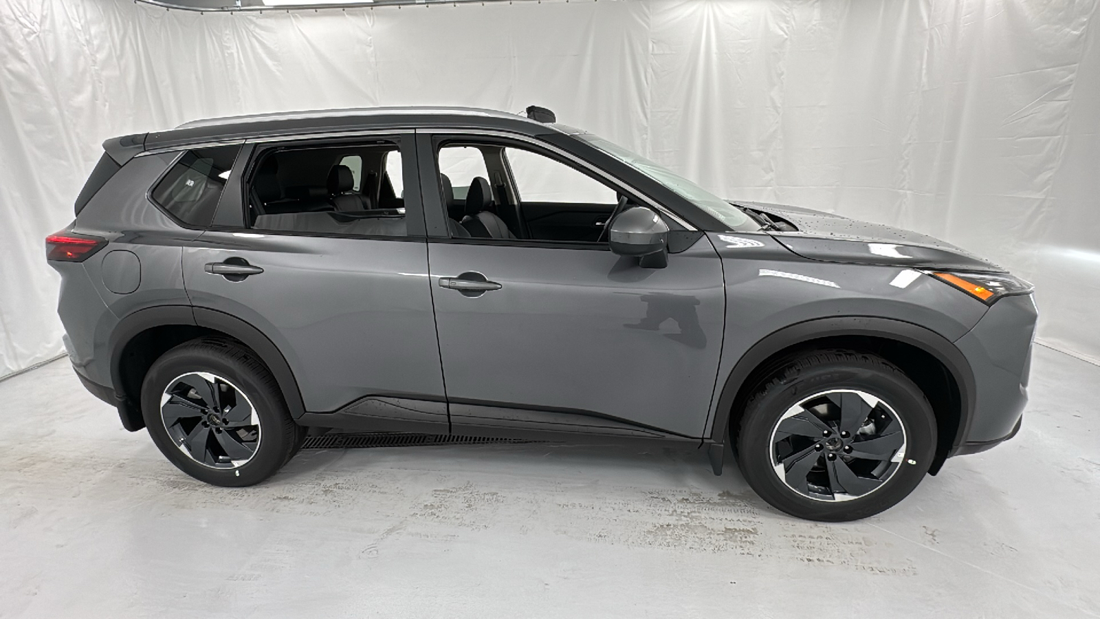 2025 Nissan Rogue SV 2