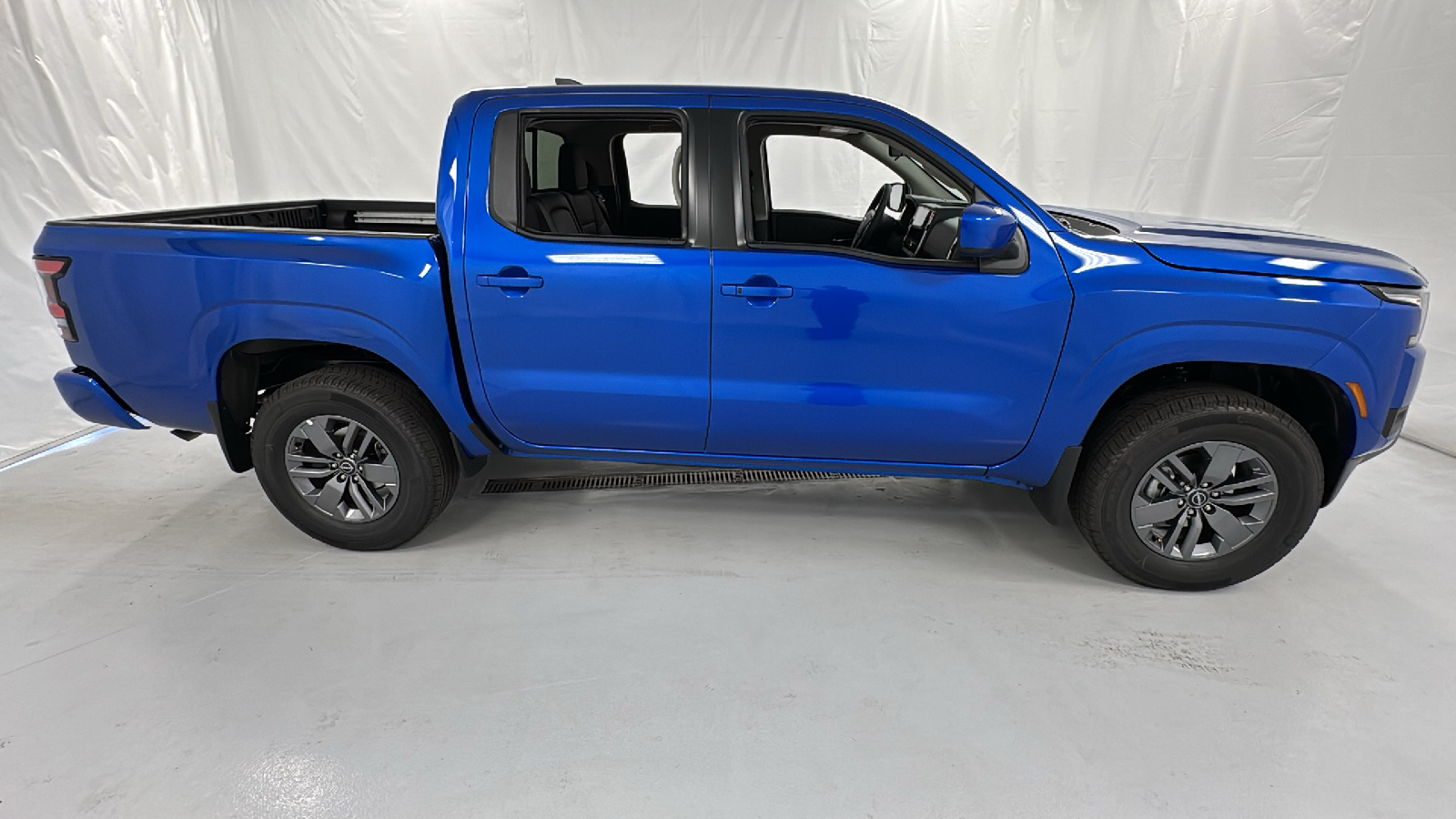 2025 Nissan Frontier SV 2