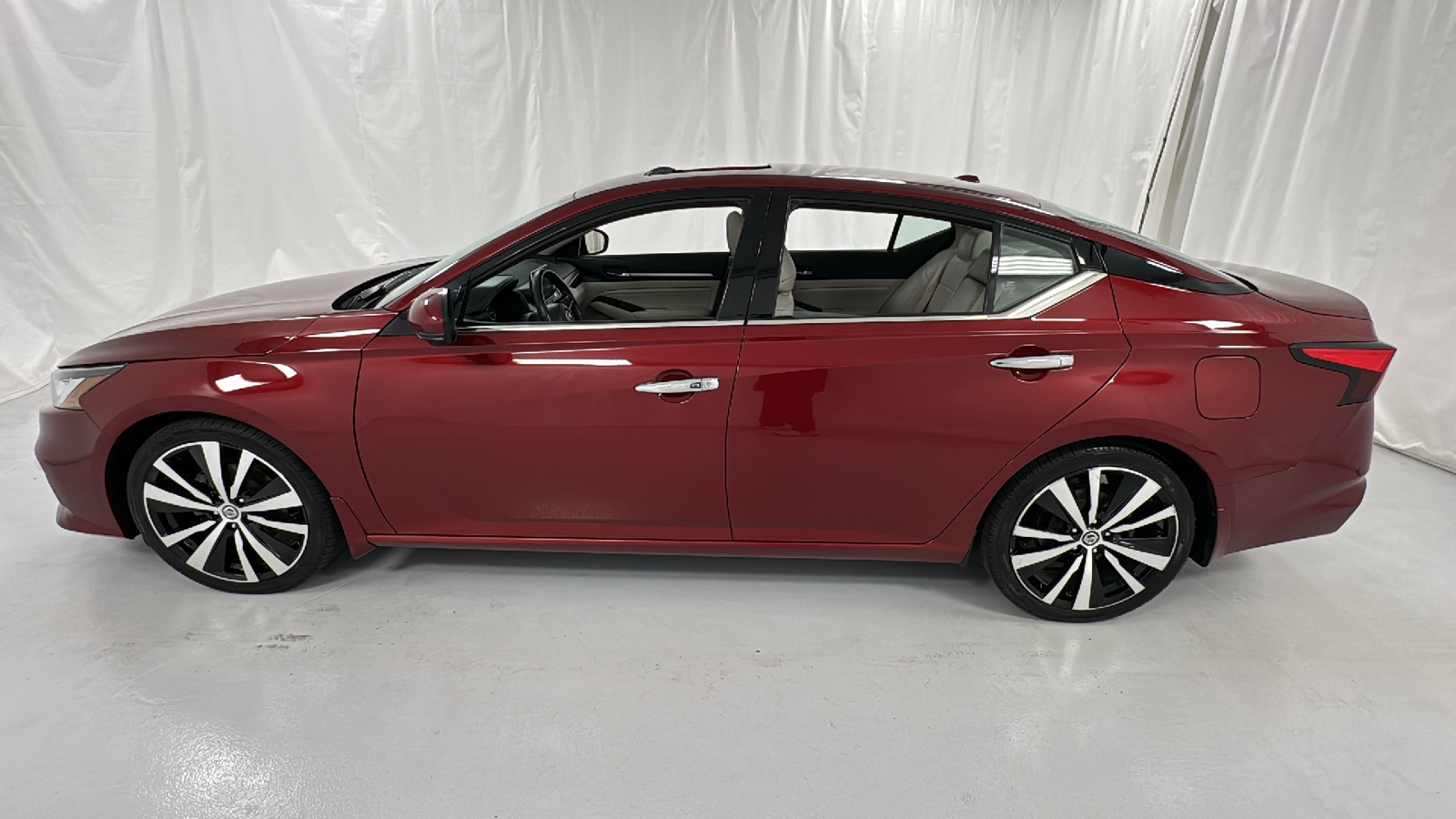 2020 Nissan Altima 2.5 Platinum 6