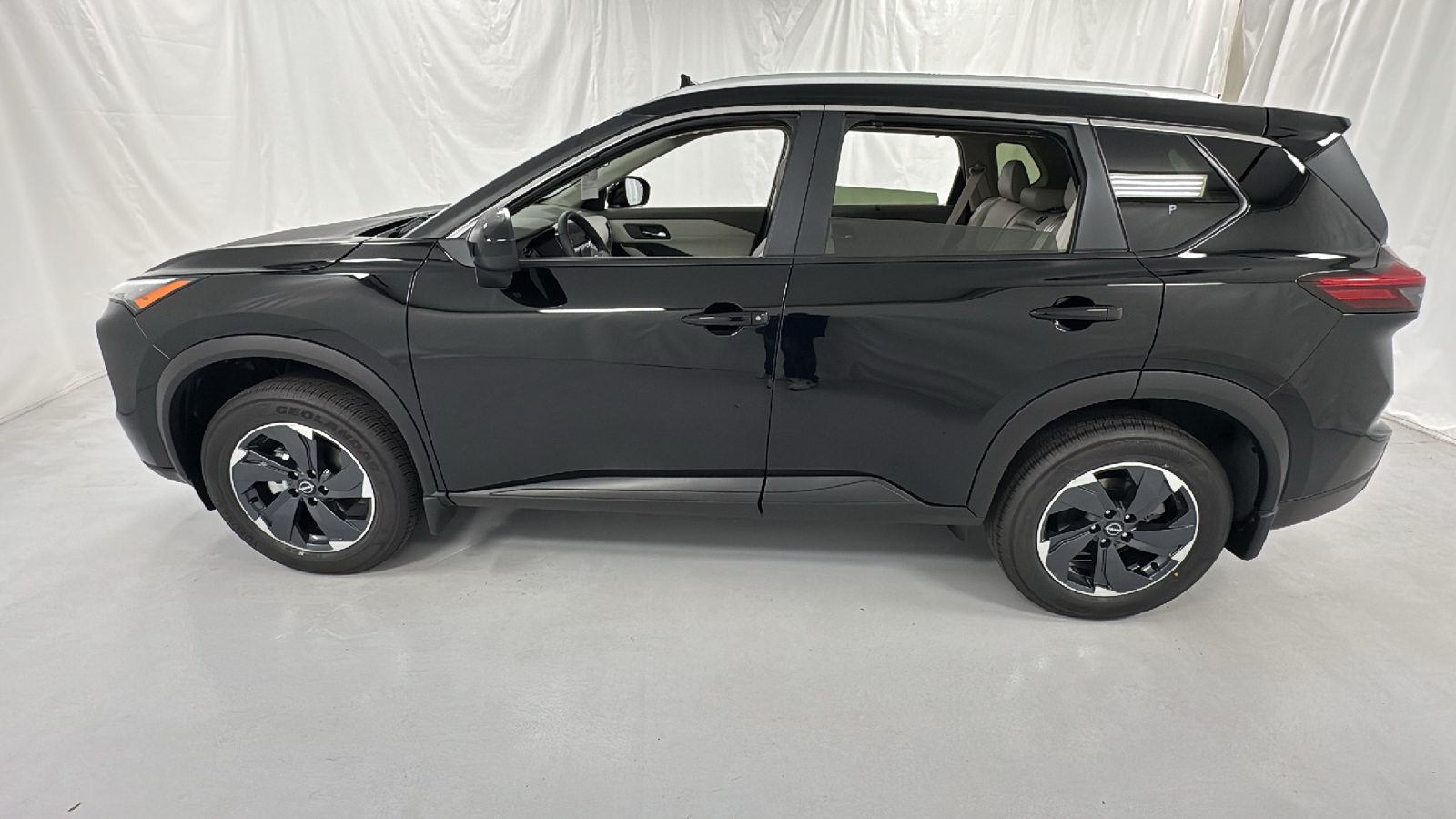 2024 Nissan Rogue SV 6