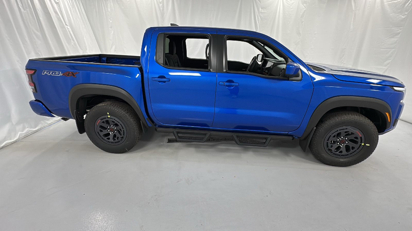 2025 Nissan Frontier PRO-4X 2