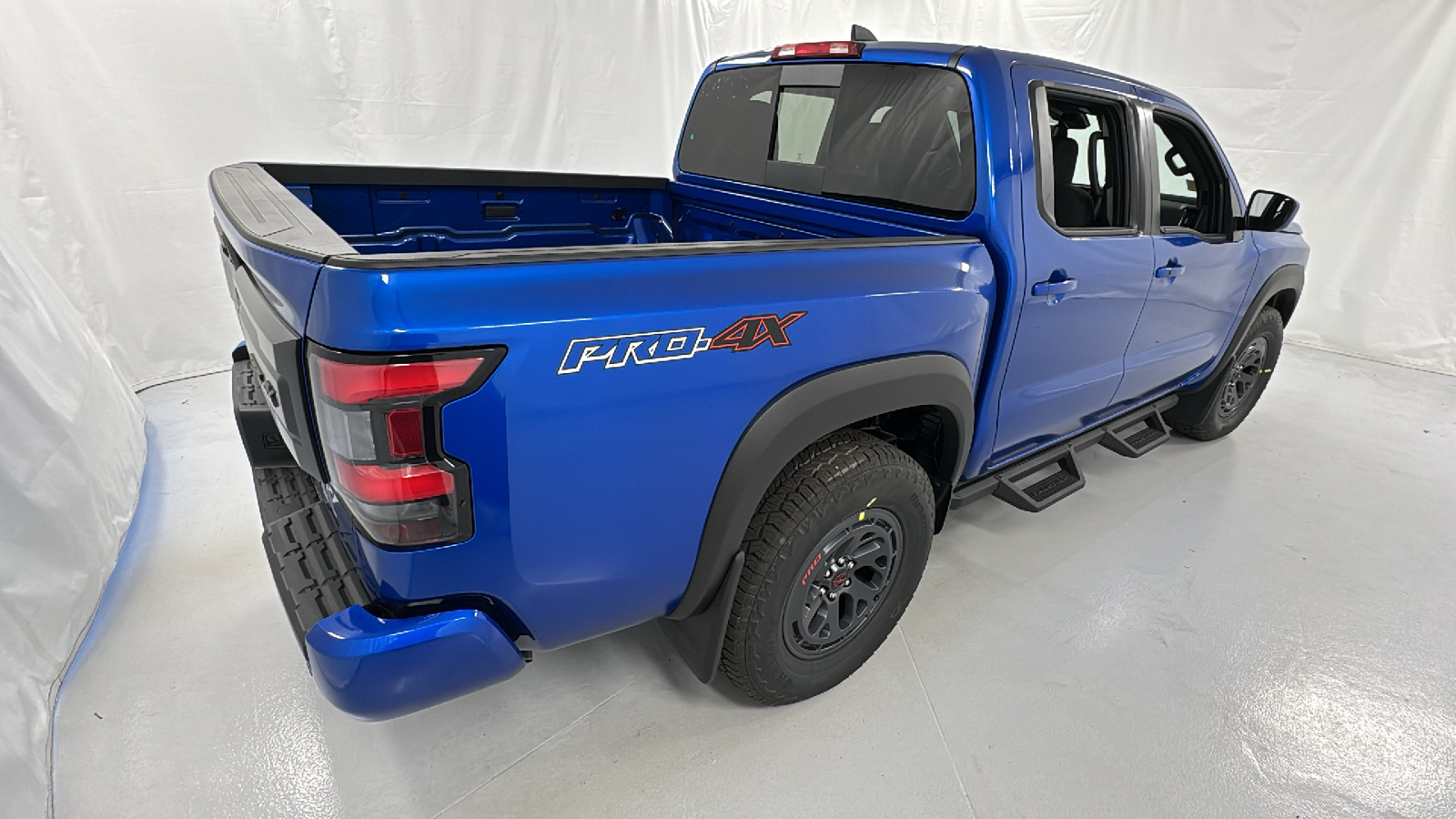 2025 Nissan Frontier PRO-4X 3