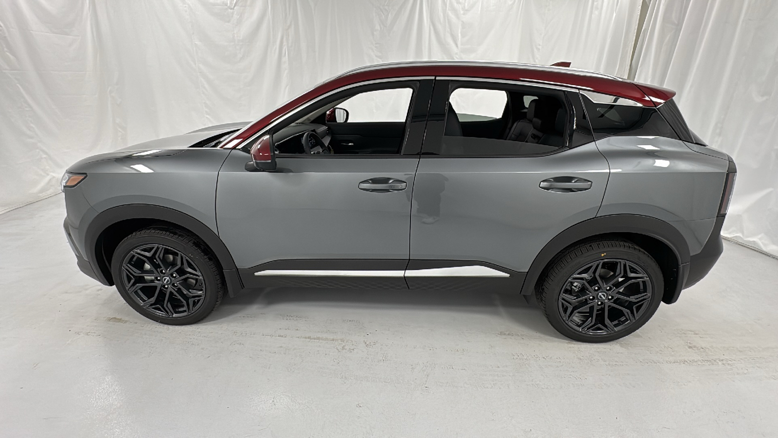 2025 Nissan Kicks SR 6