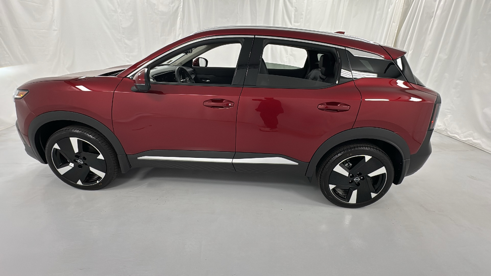 2025 Nissan Kicks SR 6