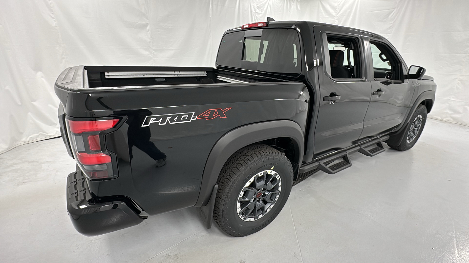 2025 Nissan Frontier PRO-4X 3