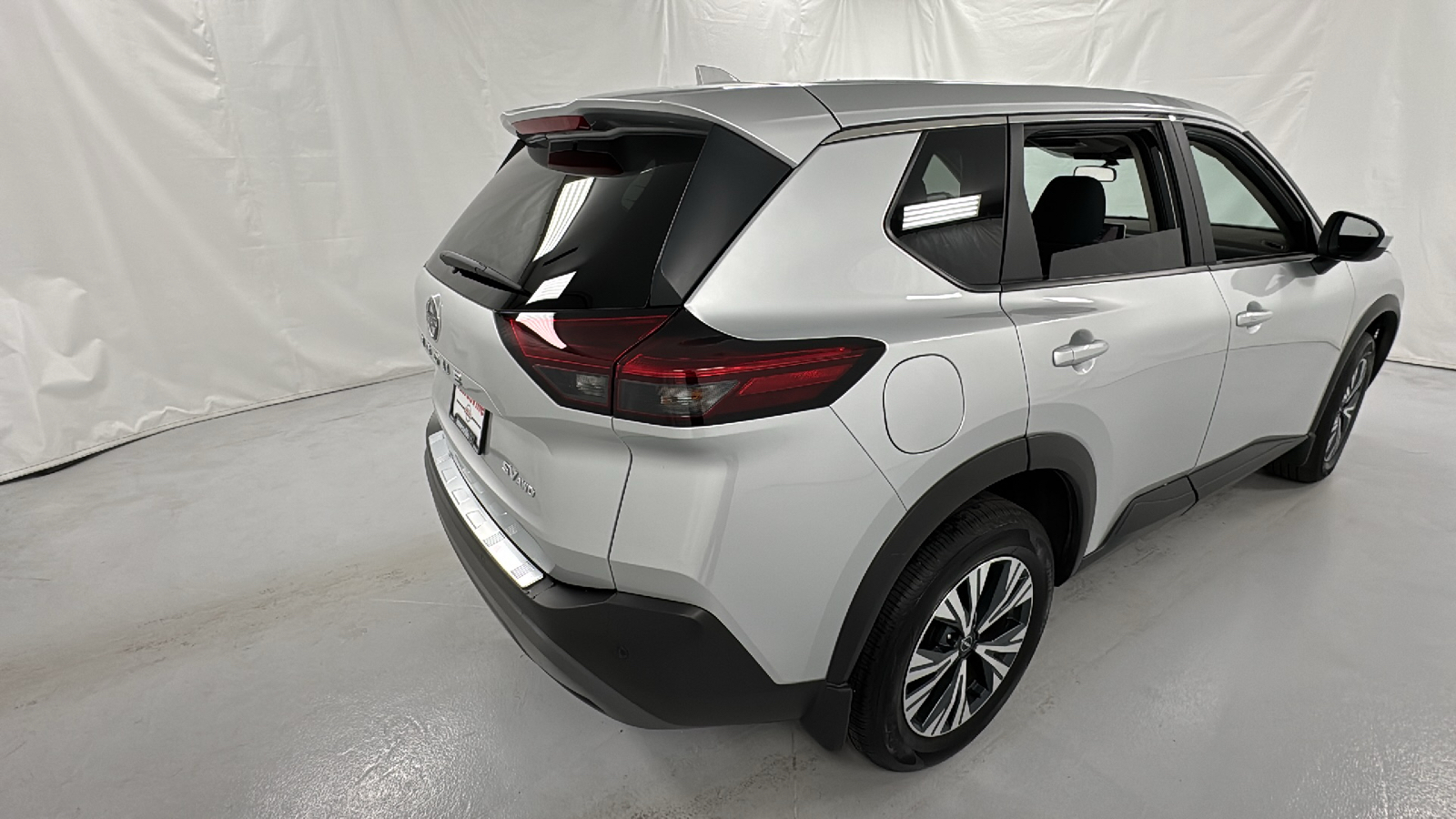 2023 Nissan Rogue SV 3