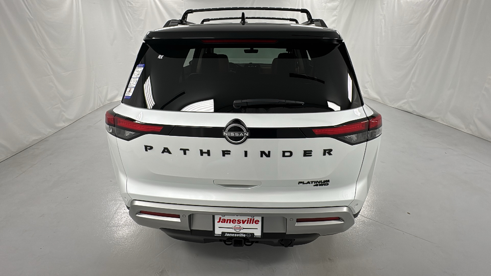 2025 Nissan Pathfinder Platinum 4