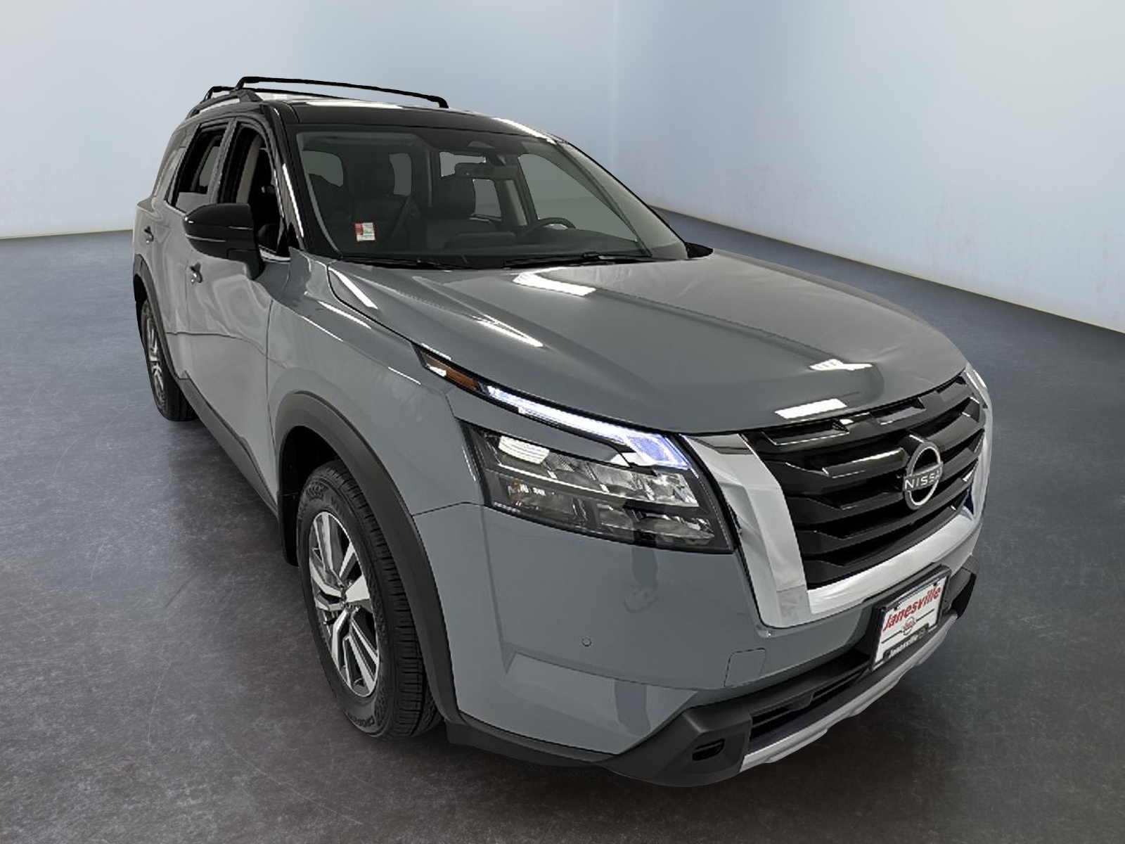 2025 Nissan Pathfinder SL 1