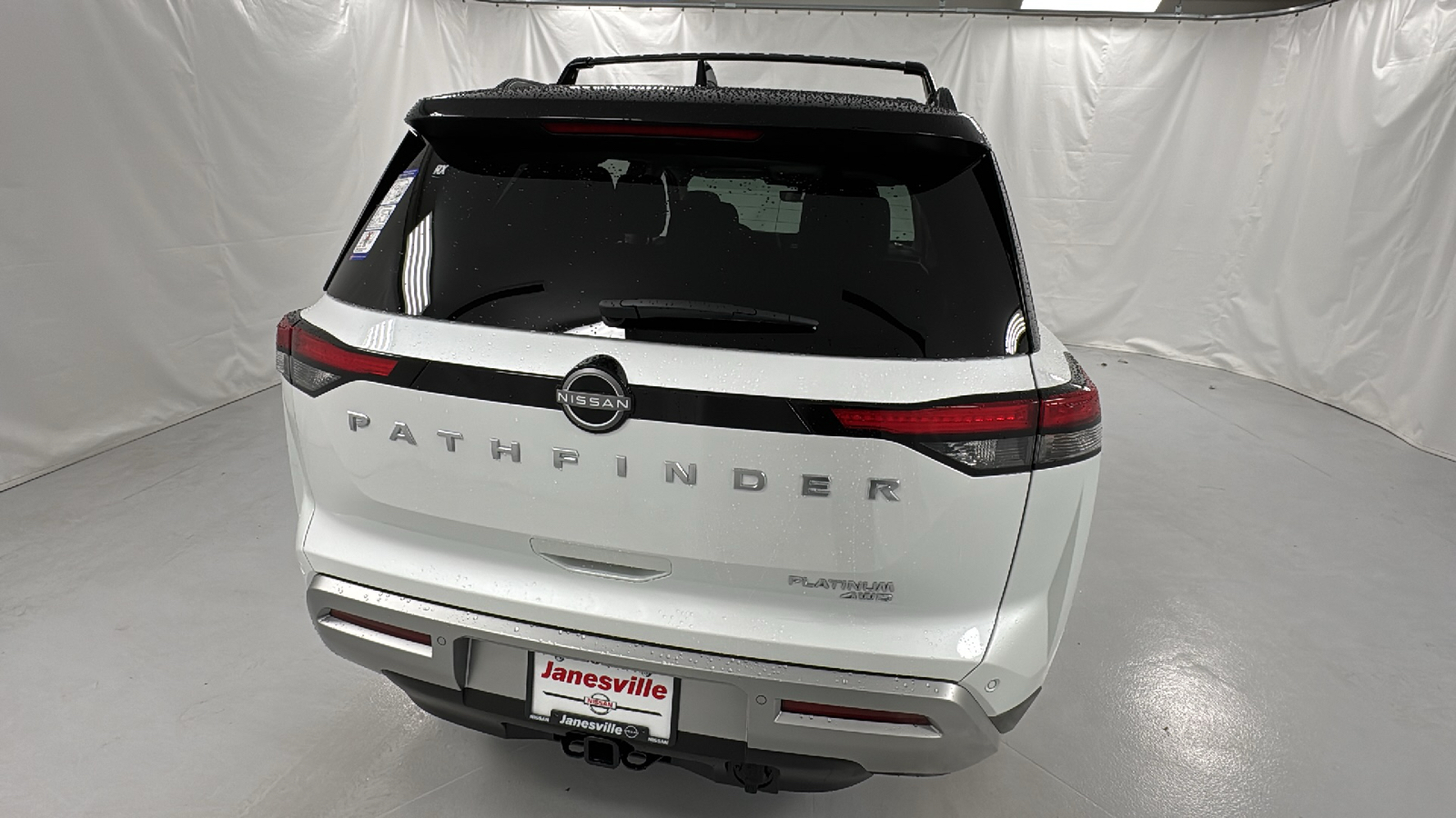 2025 Nissan Pathfinder Platinum 4