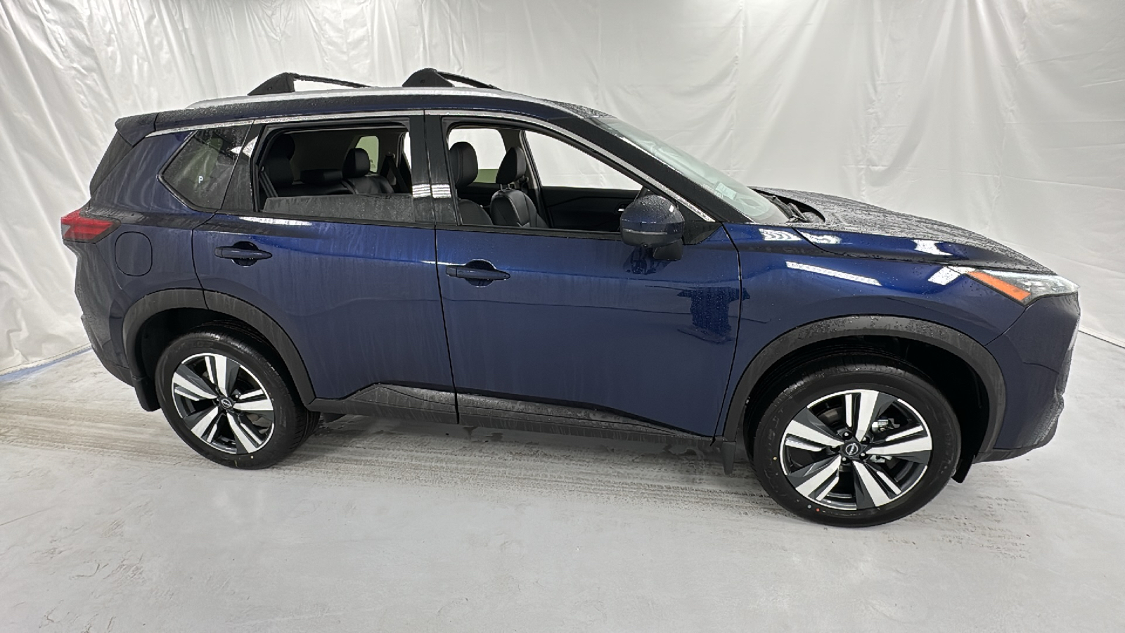 2025 Nissan Rogue SL 2