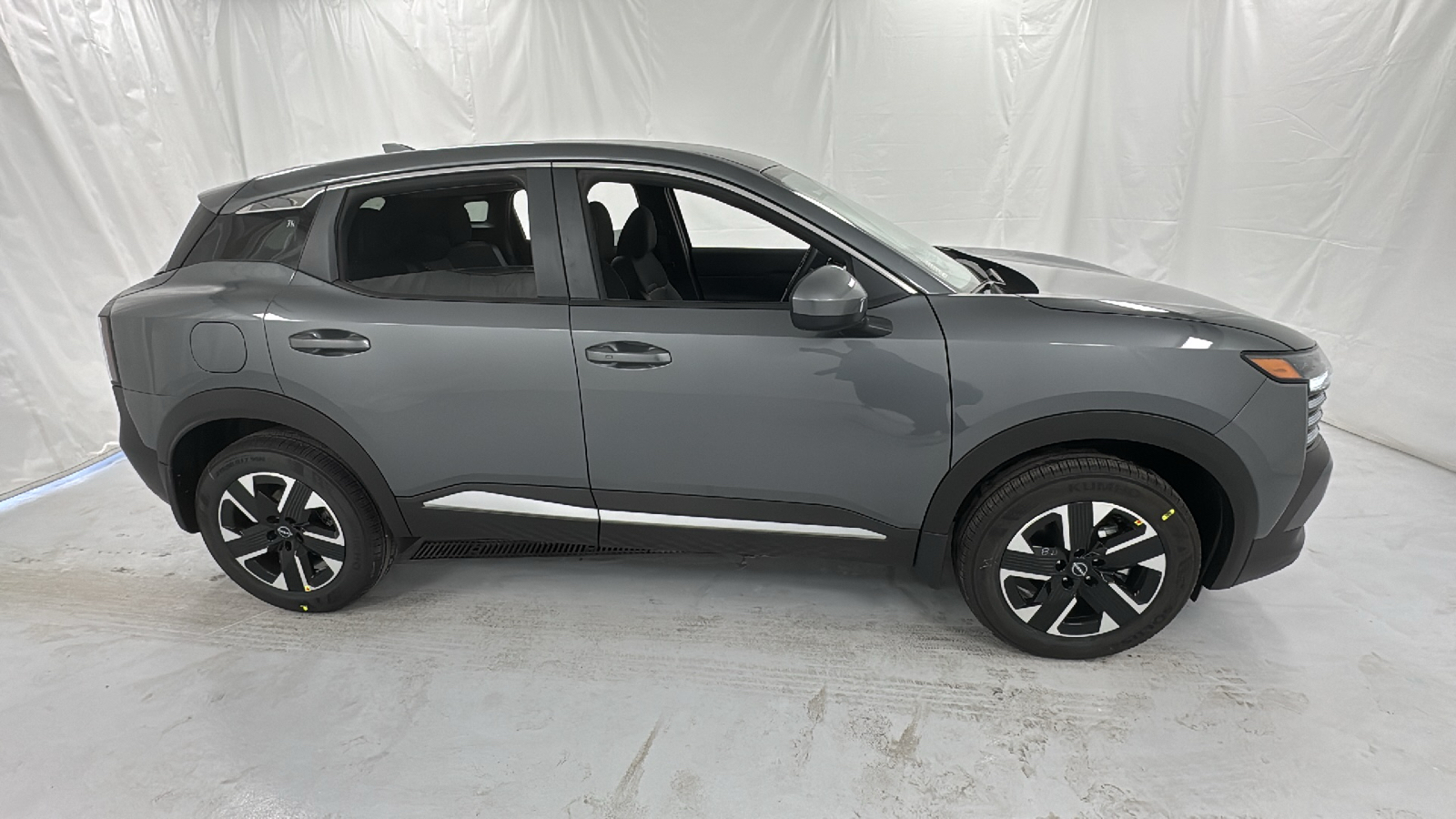 2025 Nissan Kicks SV 2