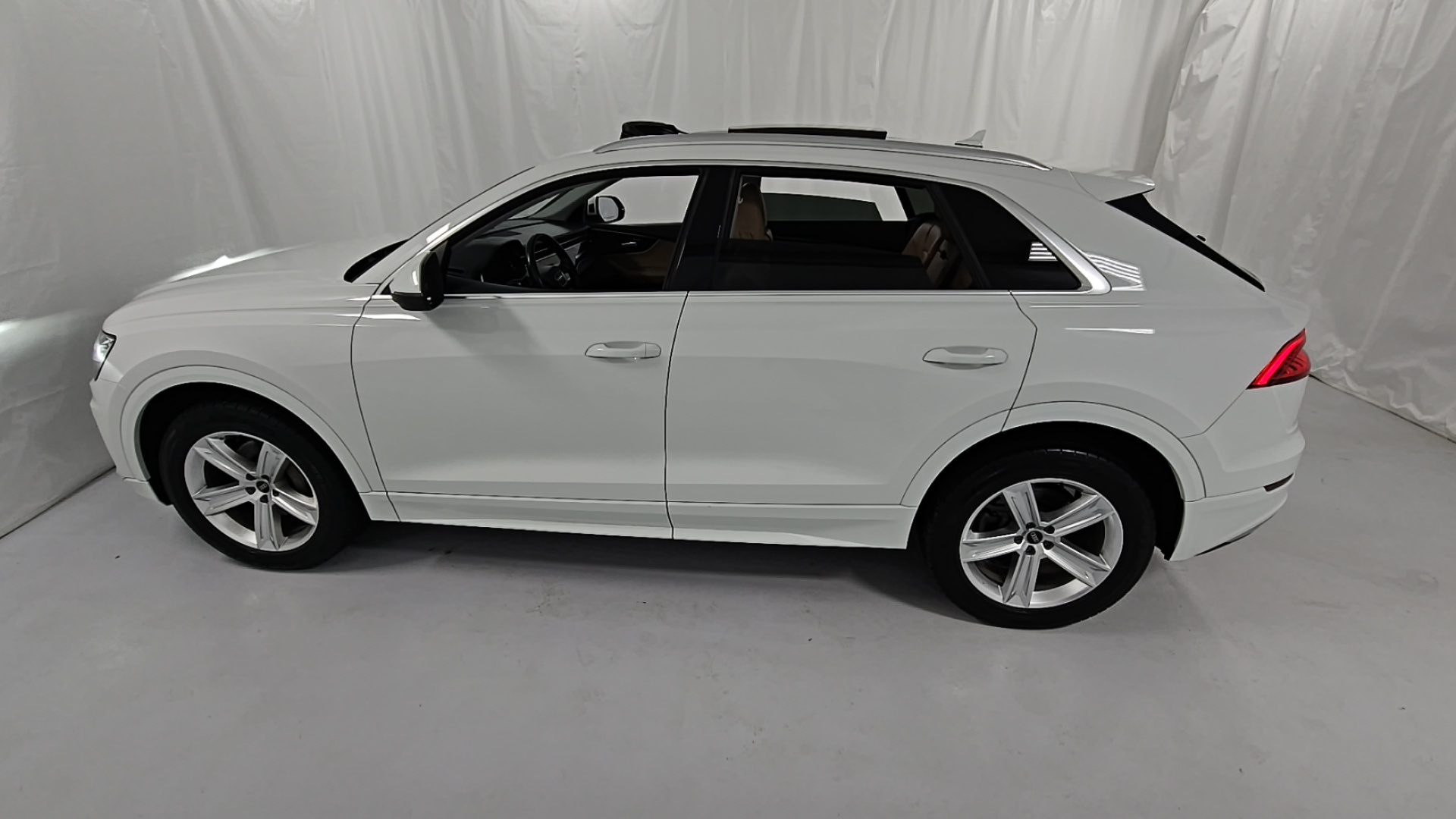 2021 Audi Q8 Premium 6