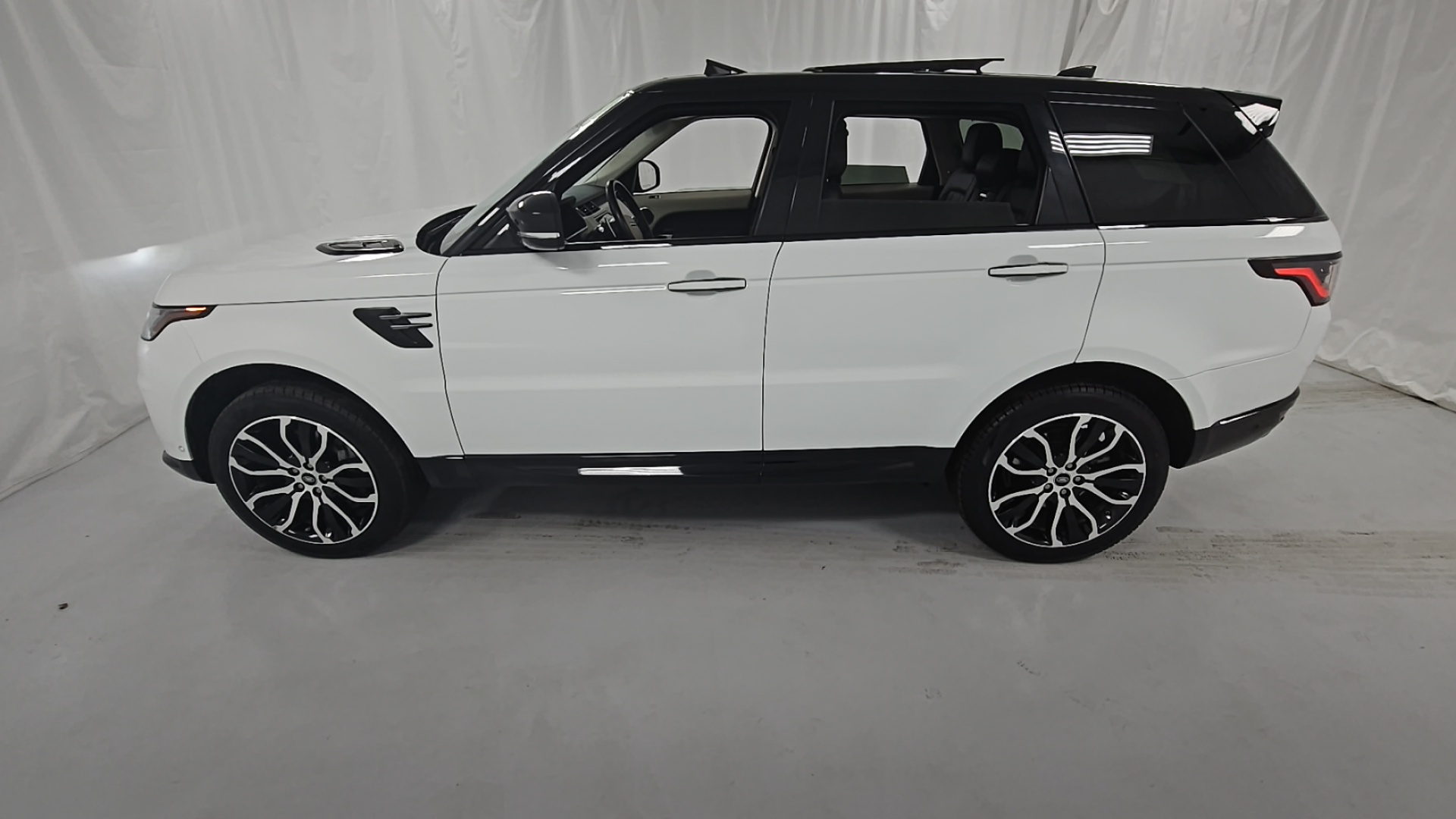 2021 Land Rover Range Rover Sport HSE Silver Edition 6