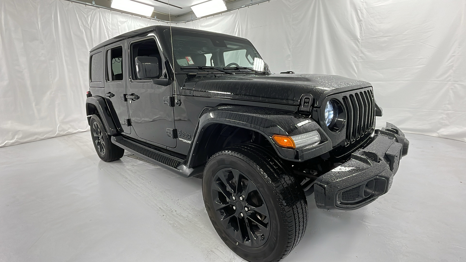 2022 Jeep Wrangler Unlimited High Altitude 1