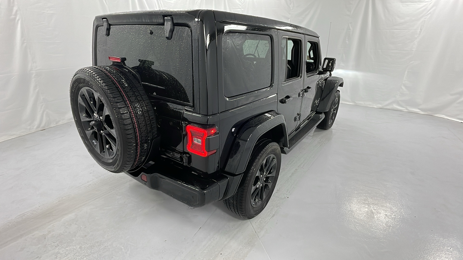 2022 Jeep Wrangler Unlimited High Altitude 3