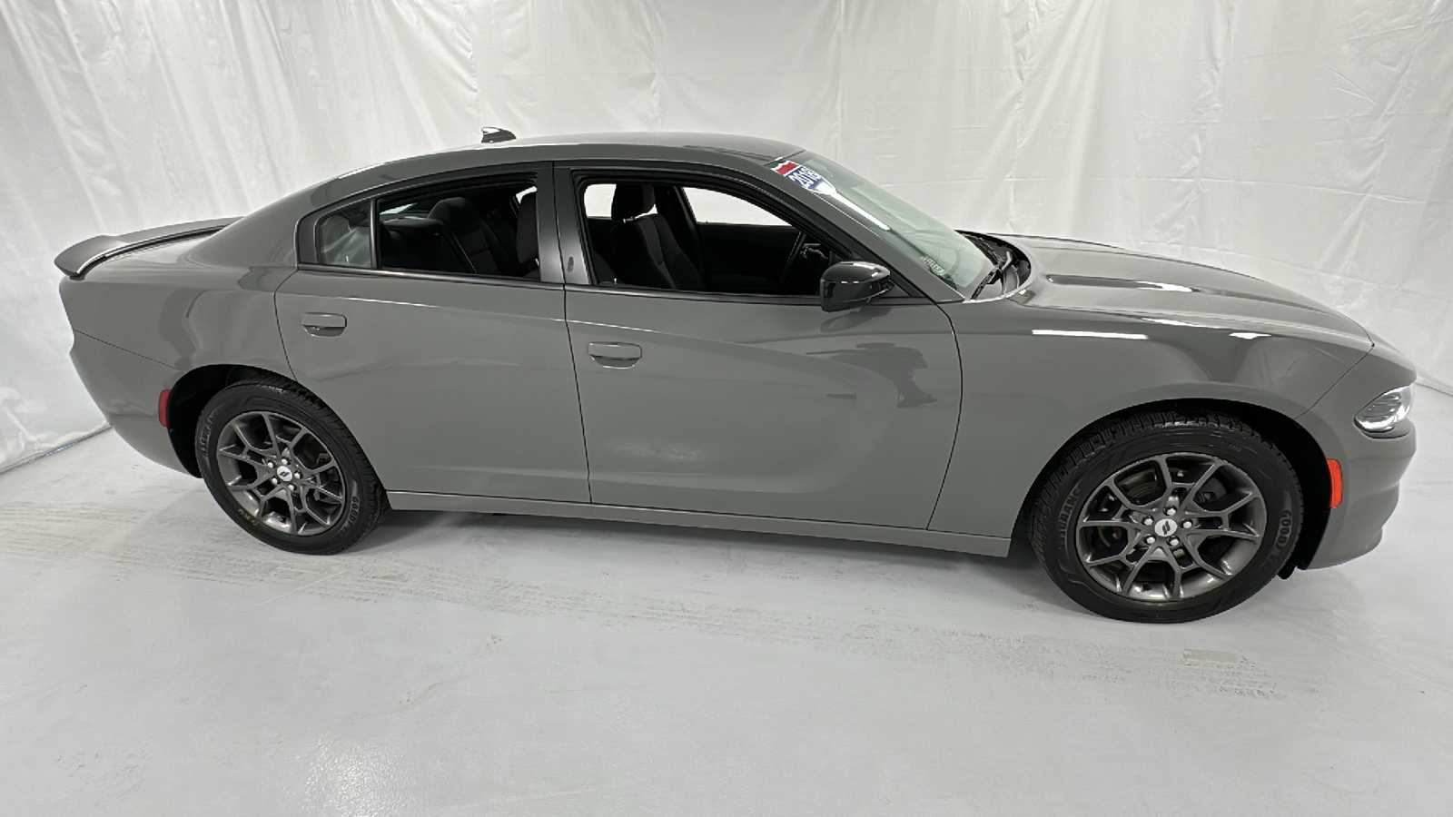 2018 Dodge Charger GT 2