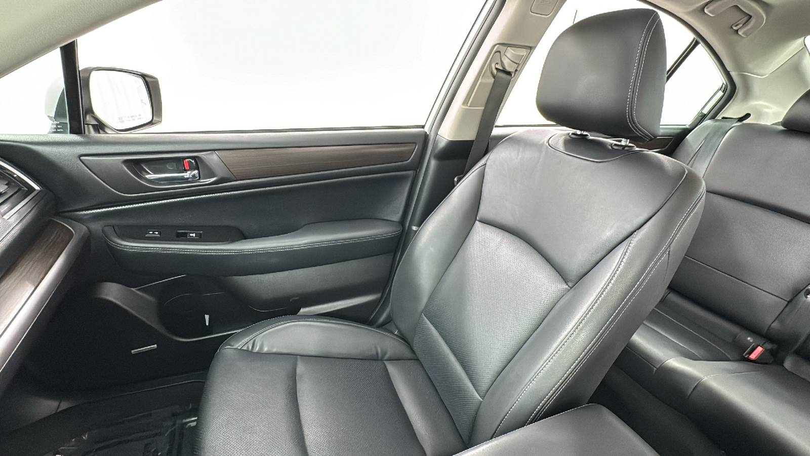 2016 Subaru Legacy 2.5i Limited 13