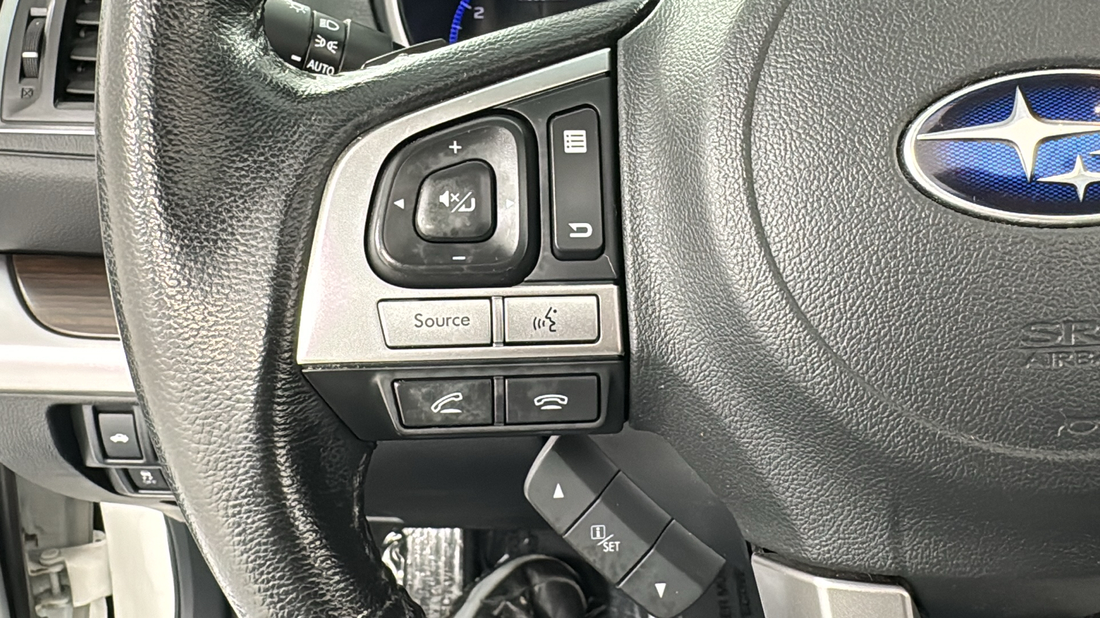2016 Subaru Legacy 2.5i Limited 19