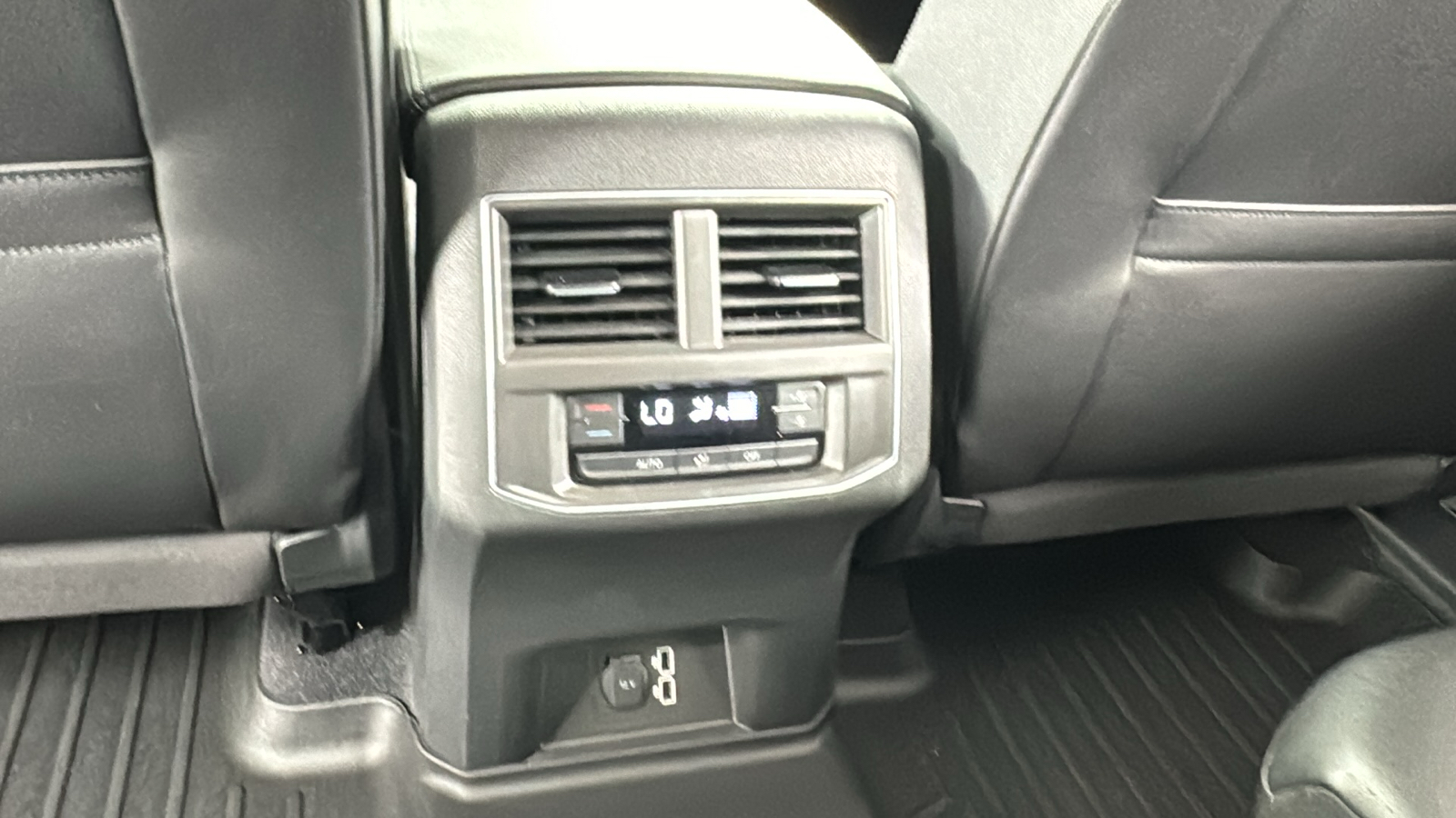 2019 Volkswagen Atlas 3.6L V6 SE 33