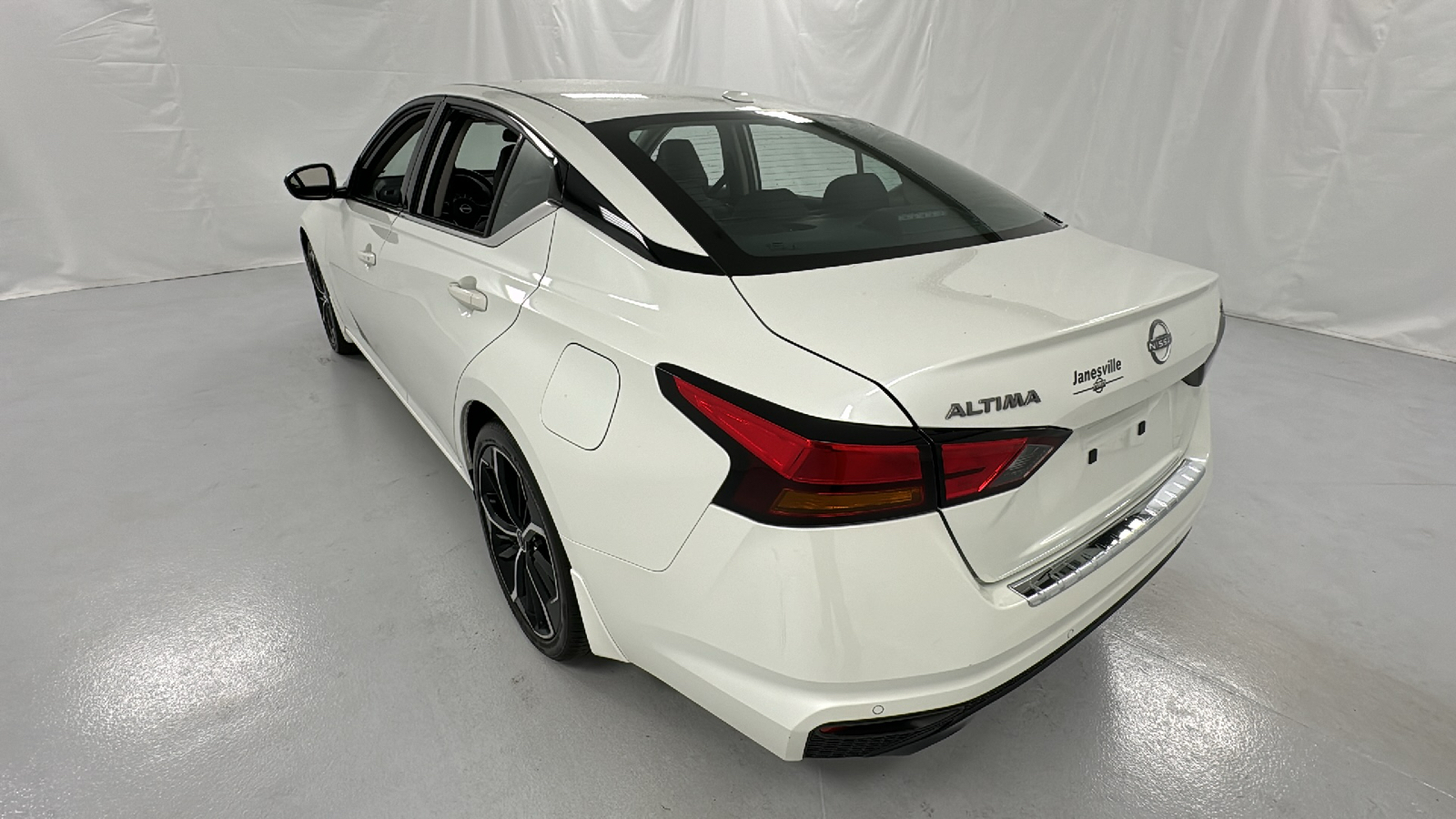 2023 Nissan Altima 2.5 SR 5