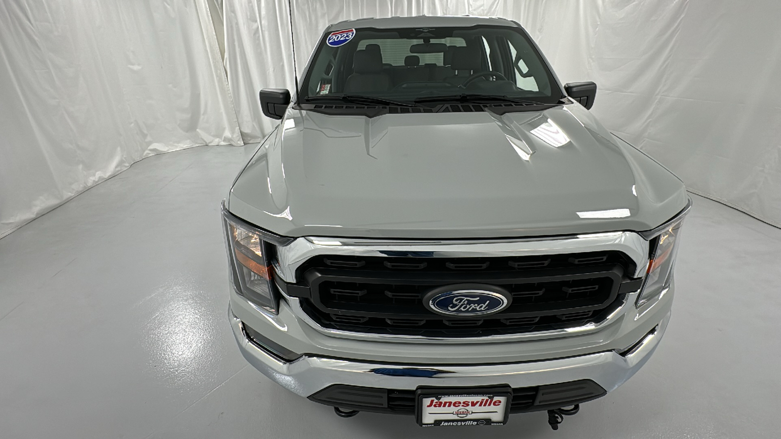 2023 Ford F-150 XLT 8