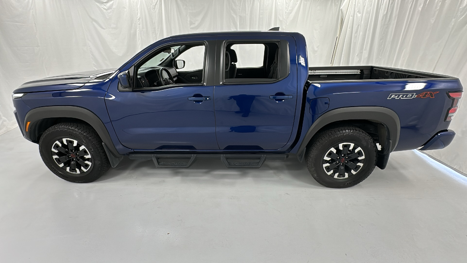 2023 Nissan Frontier PRO-4X 6