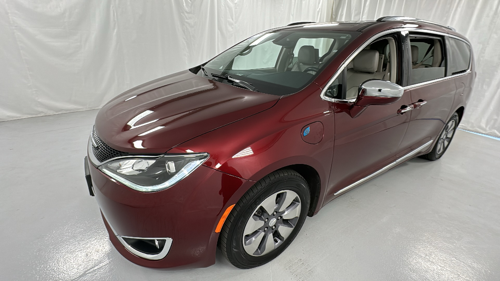 2020 Chrysler Pacifica Hybrid Limited 7