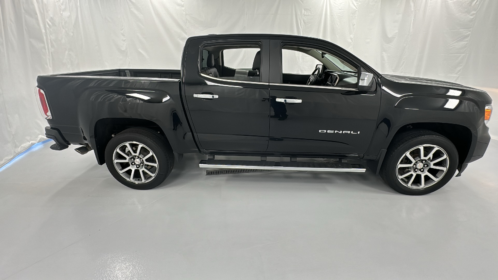 2021 GMC Canyon Denali 2