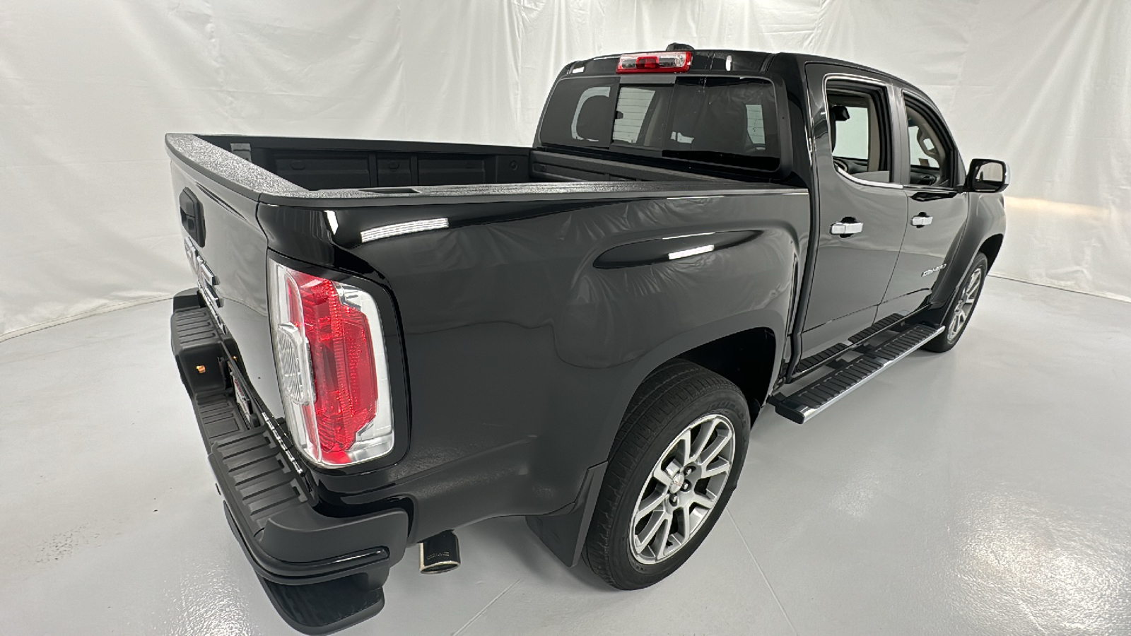 2021 GMC Canyon Denali 3