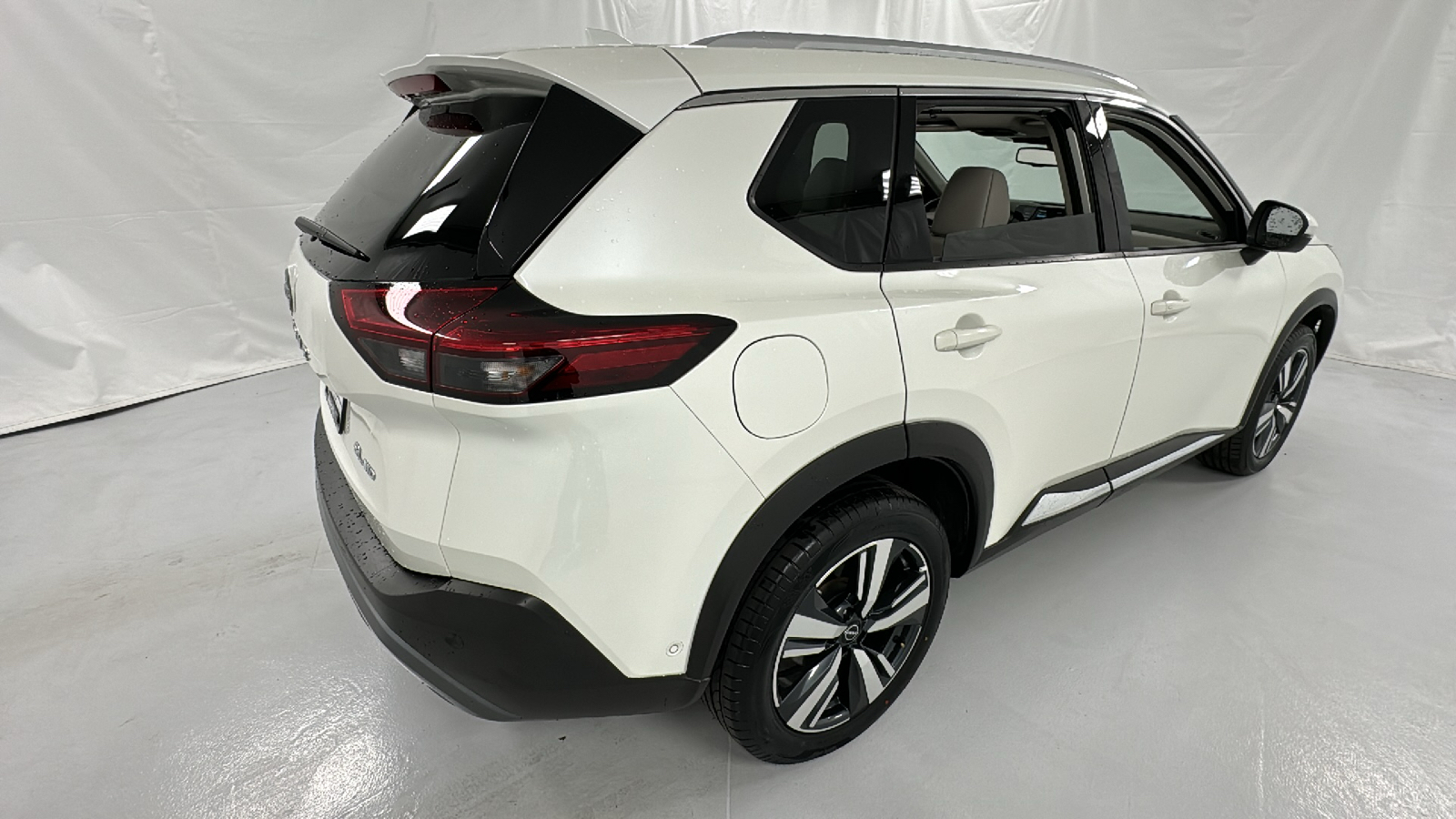 2023 Nissan Rogue SL 3