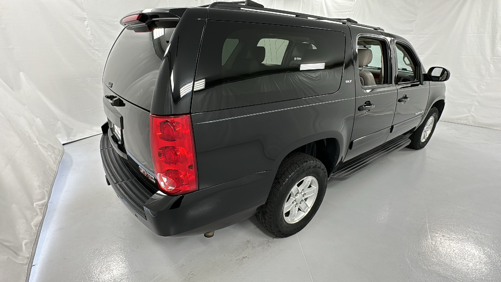 2013 GMC Yukon XL SLT 1500 3