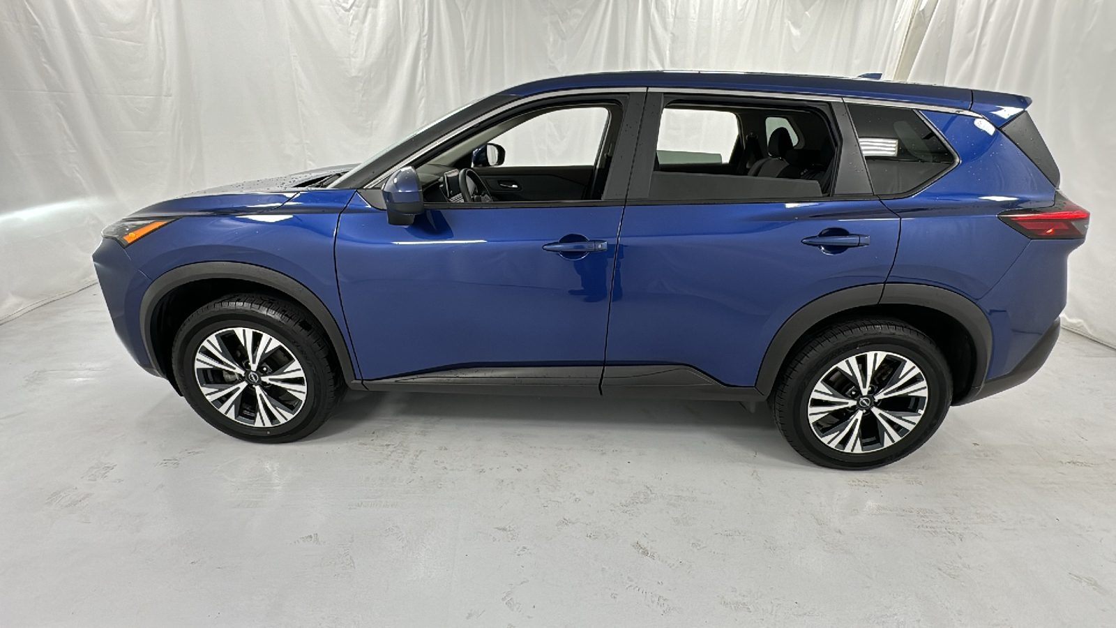 2023 Nissan Rogue SV 6