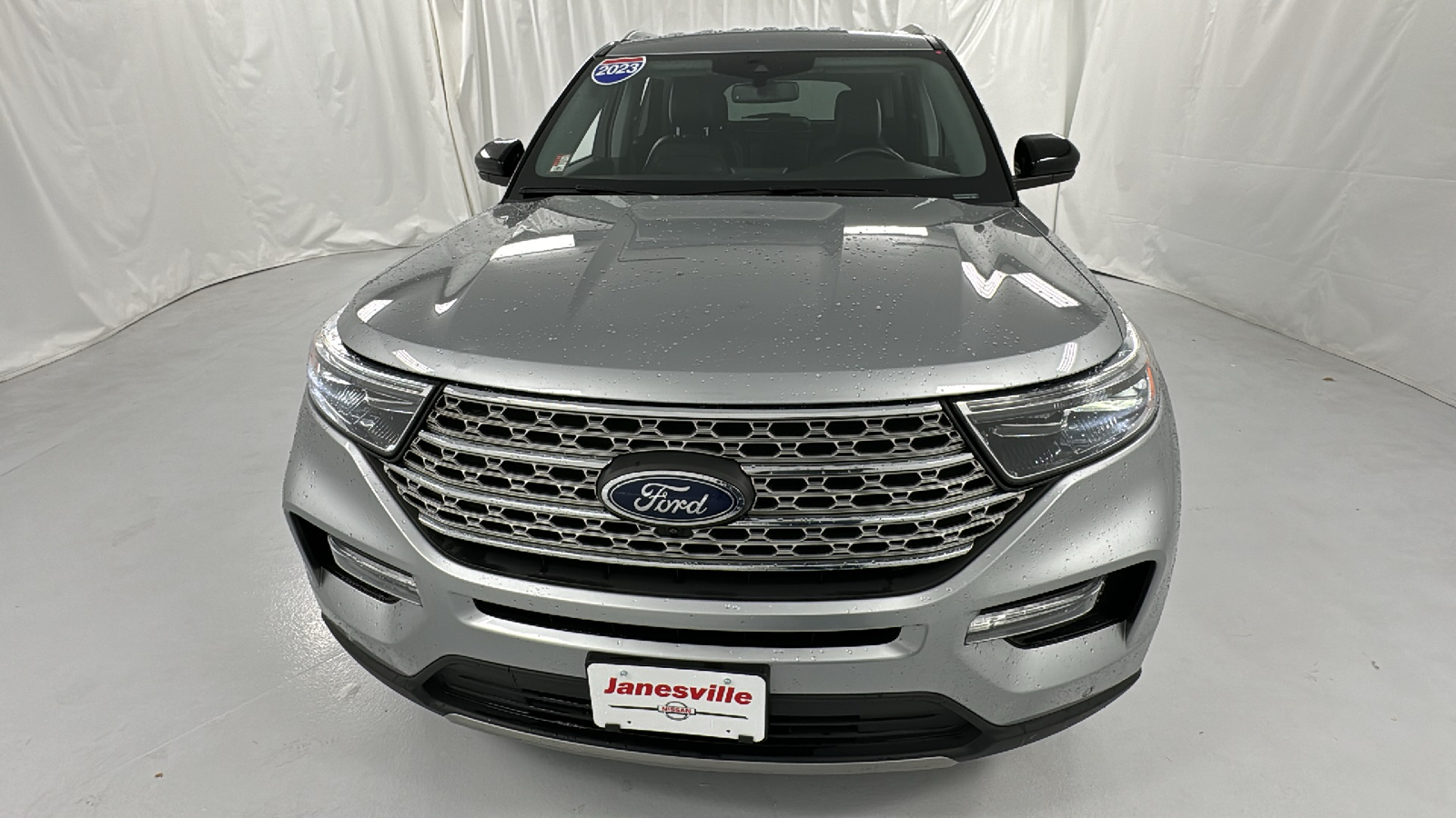 2023 Ford Explorer Limited 8