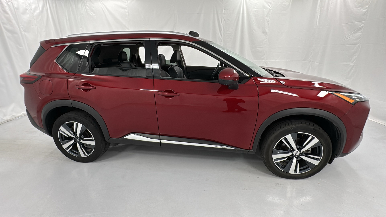 2023 Nissan Rogue SL 2