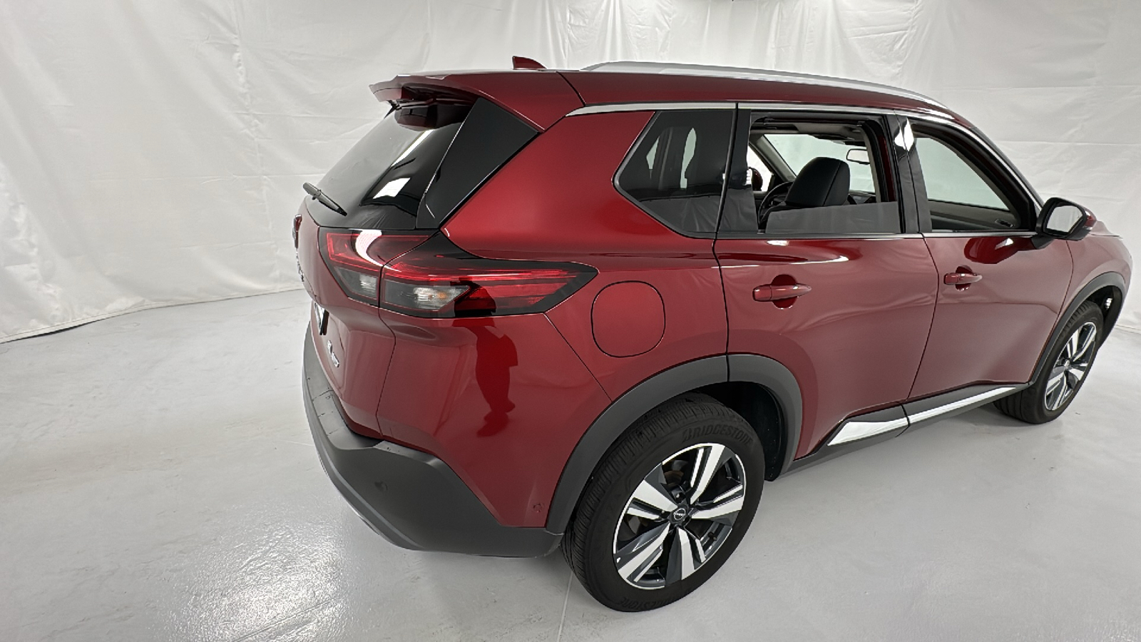 2023 Nissan Rogue SL 3