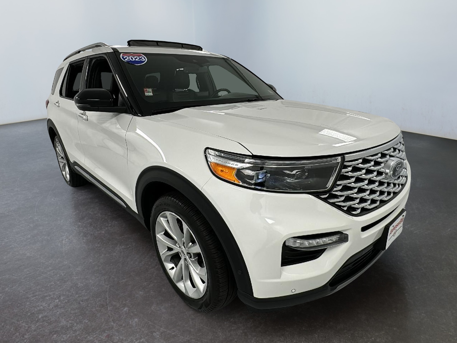 2023 Ford Explorer Platinum 1