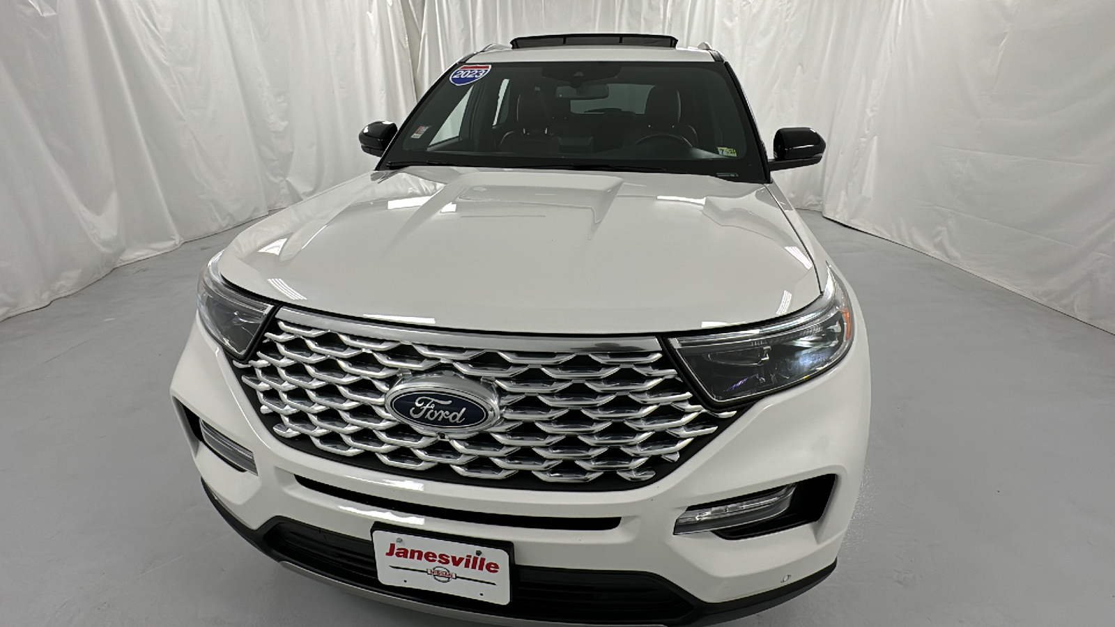 2023 Ford Explorer Platinum 8