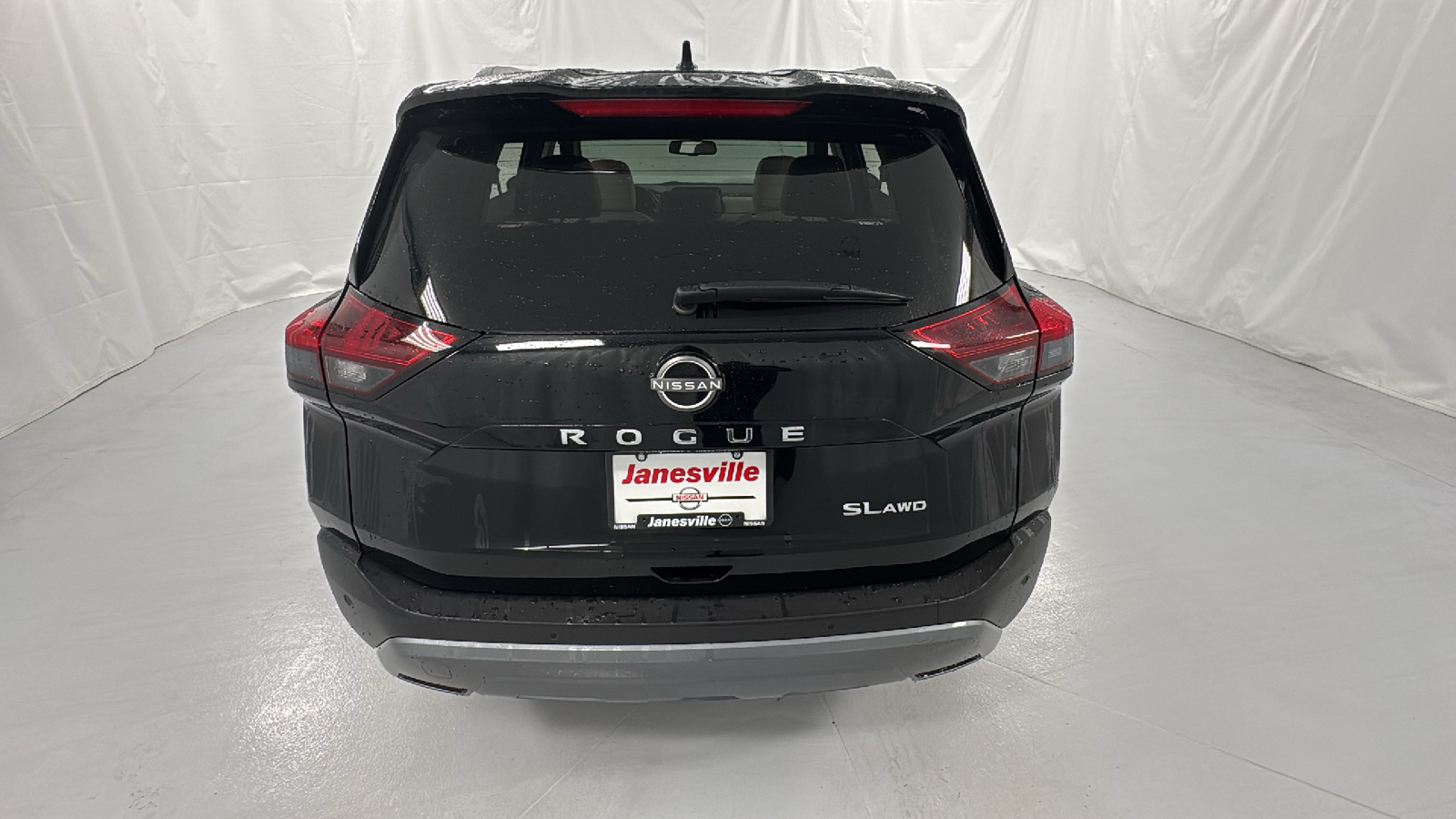 2023 Nissan Rogue SL 4