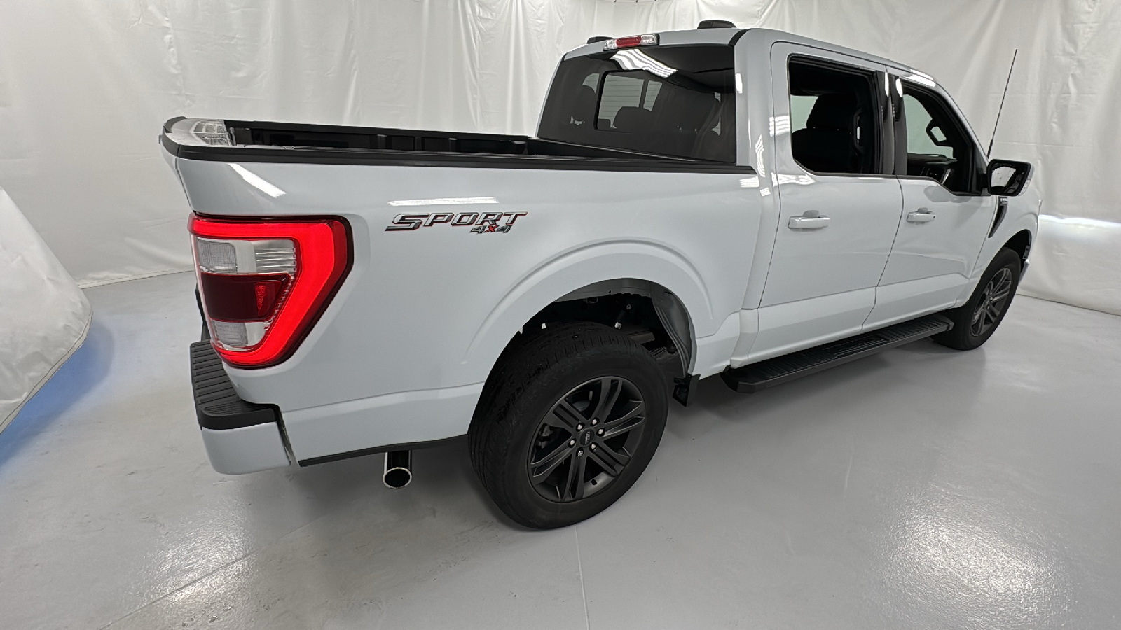 2022 Ford F-150 Lariat 3