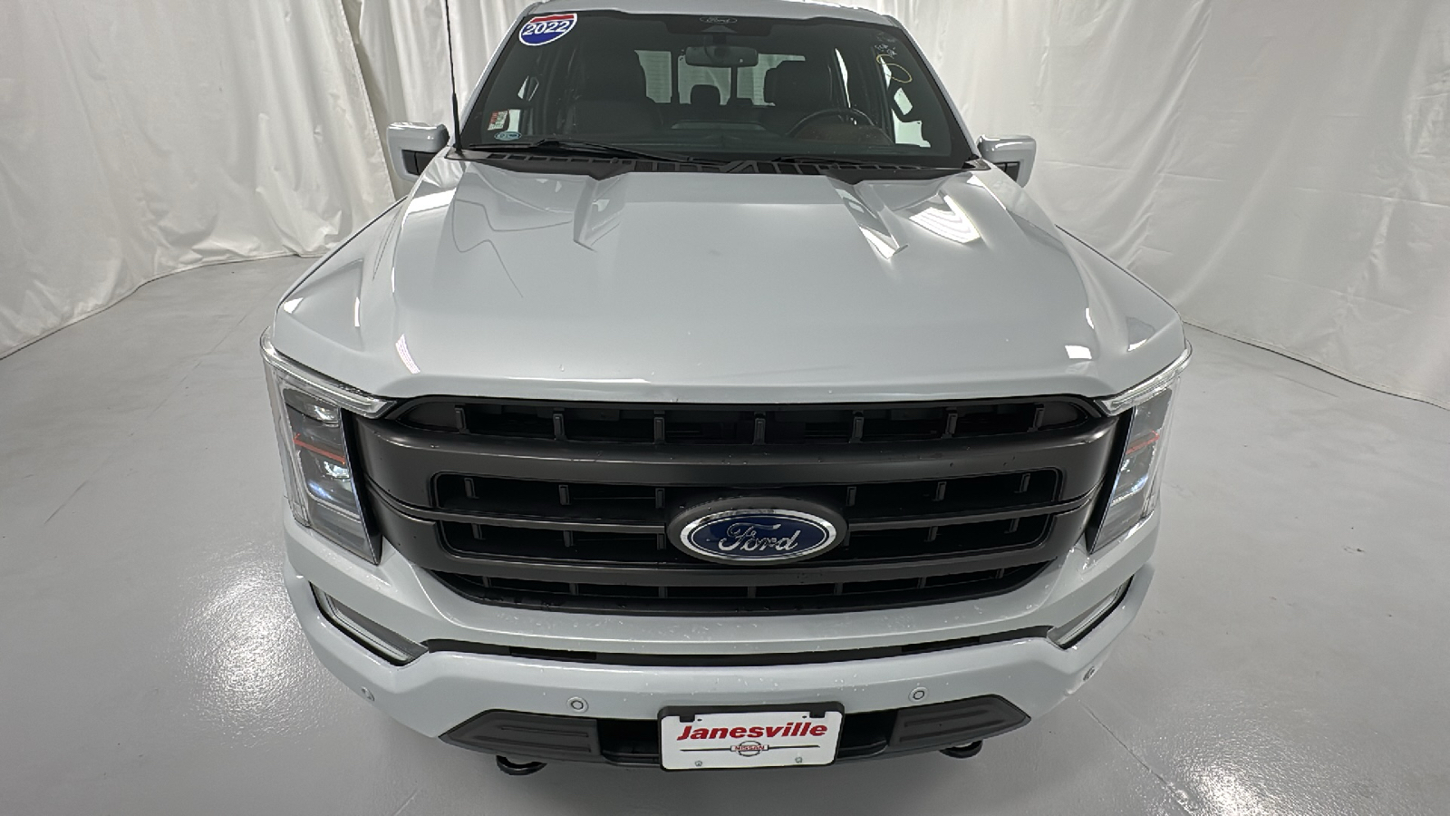 2022 Ford F-150 Lariat 8