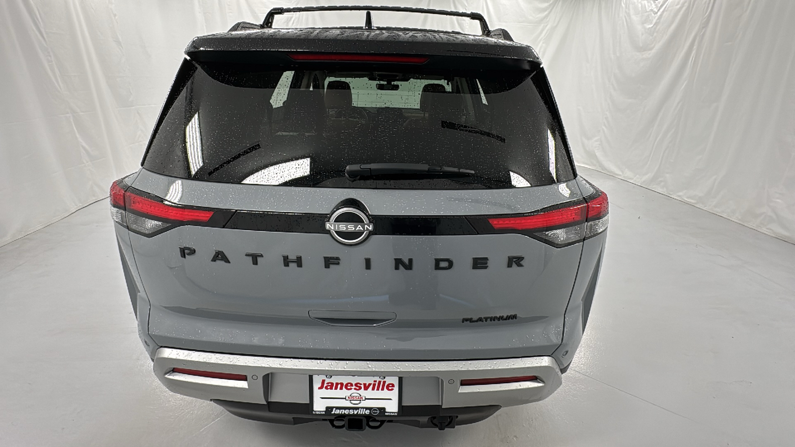 2023 Nissan Pathfinder Platinum 4