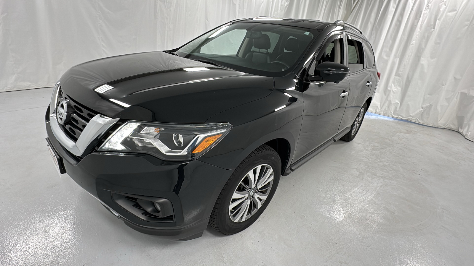 2018 Nissan Pathfinder SL 7