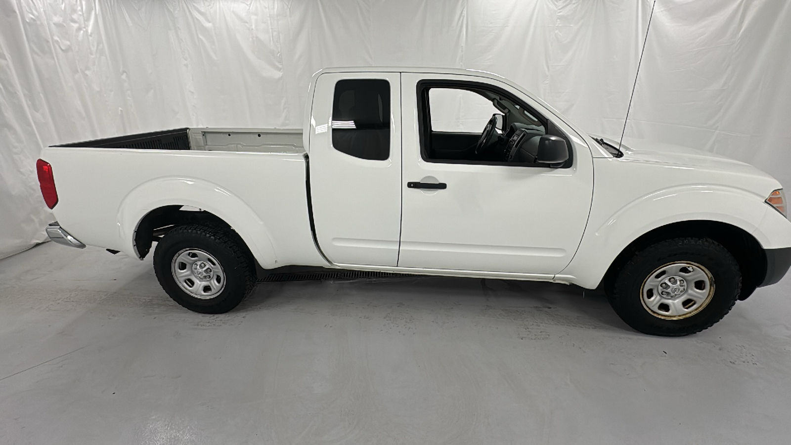 2014 Nissan Frontier S 2