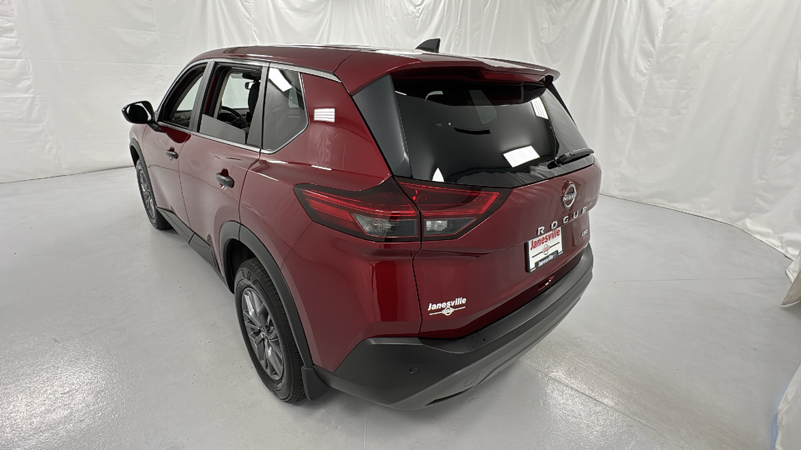 2022 Nissan Rogue S 5