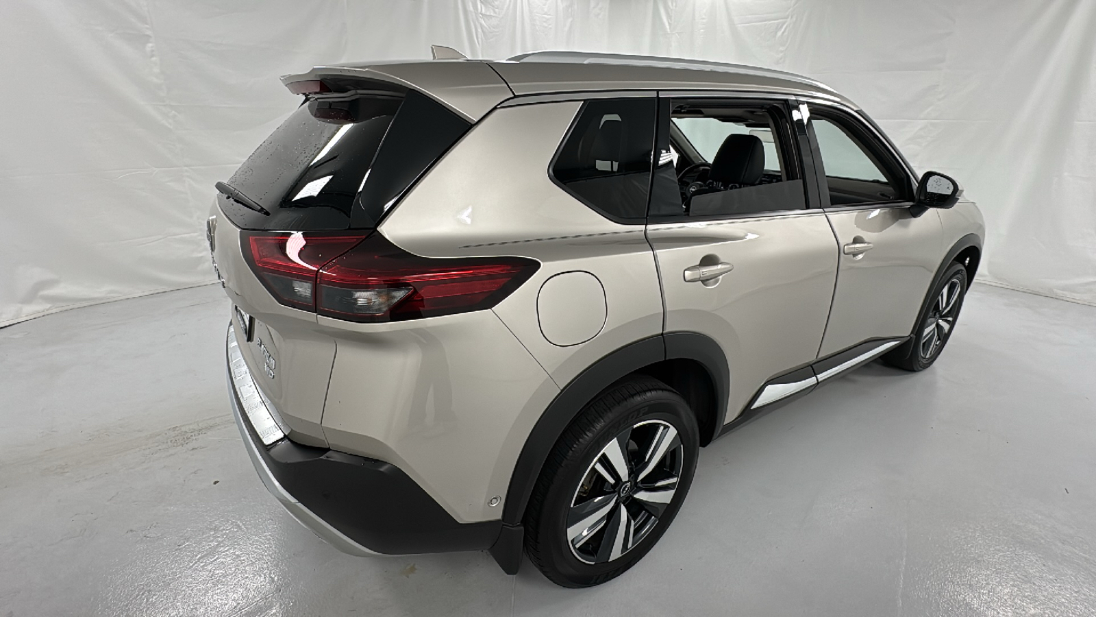 2023 Nissan Rogue Platinum 3