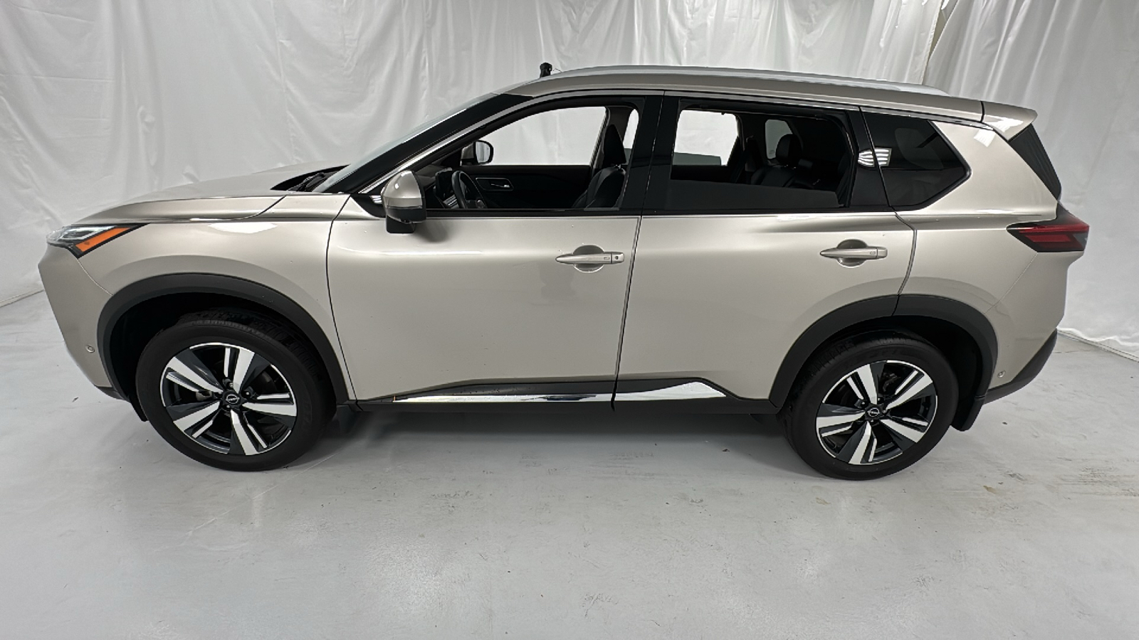 2023 Nissan Rogue Platinum 6