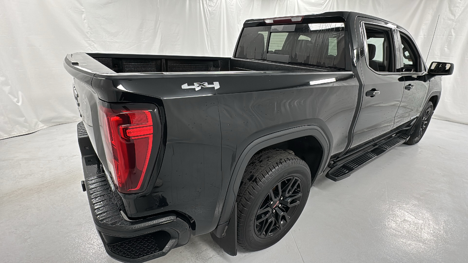 2020 GMC Sierra 1500 Elevation 3