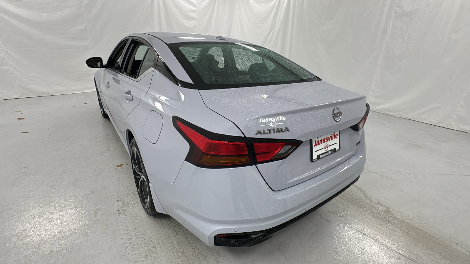 2024 Nissan Altima 2.5 SR 5