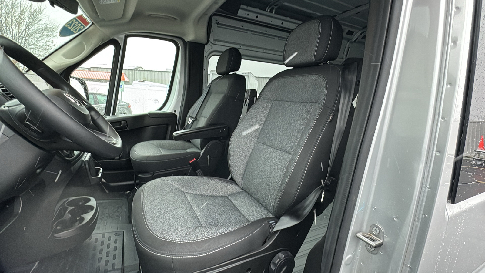 2023 Ram ProMaster 3500 Window Van High Roof 10