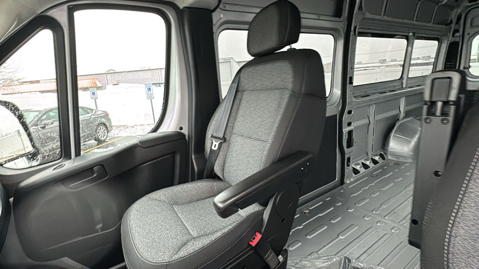 2023 Ram ProMaster 3500 Window Van High Roof 12